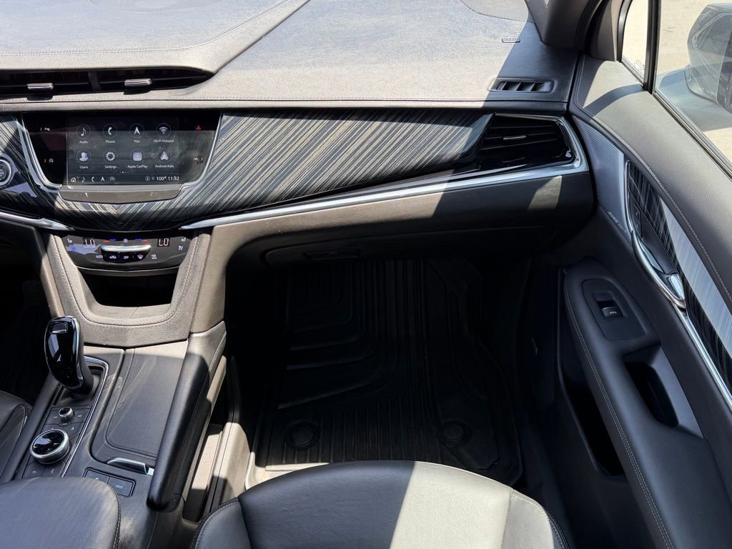 Used 2024 Cadillac XT6 Premium Luxury AWD/4WD image 12