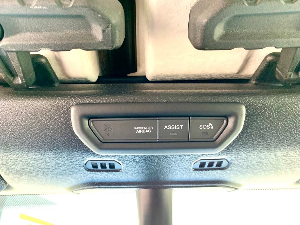 Used 2023 Jeep Gladiator Sport AWD/4WD image 39