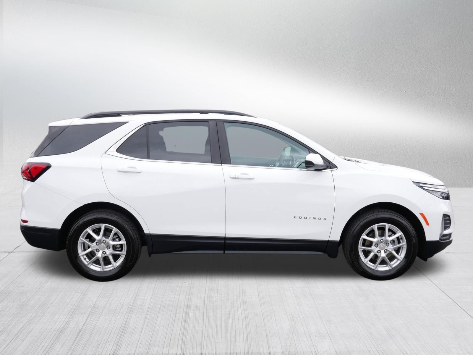 Used 2024 Chevrolet Equinox LT AWD/4WD image 8