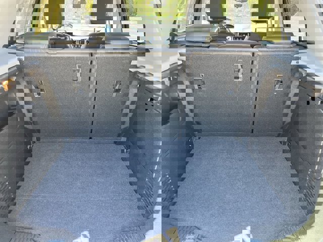 Used 2018 Chevrolet Trax LT w/ LT Convenience Package image 26