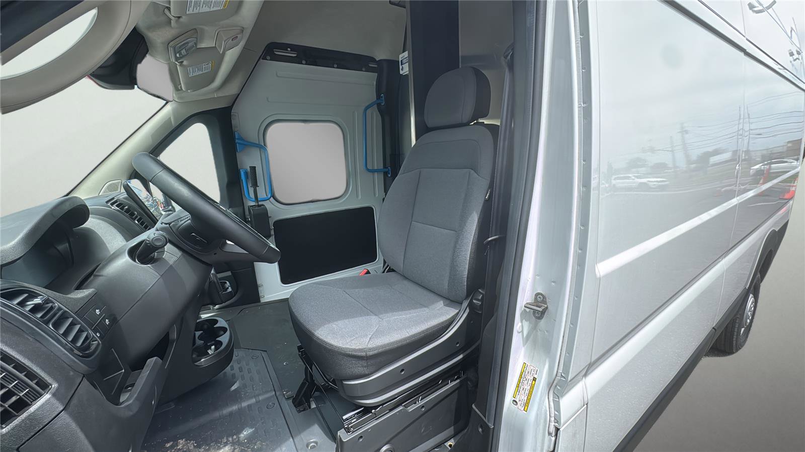 Certified 2024 RAM ProMaster 3500 w/ Delivery Van Package FWD image 11