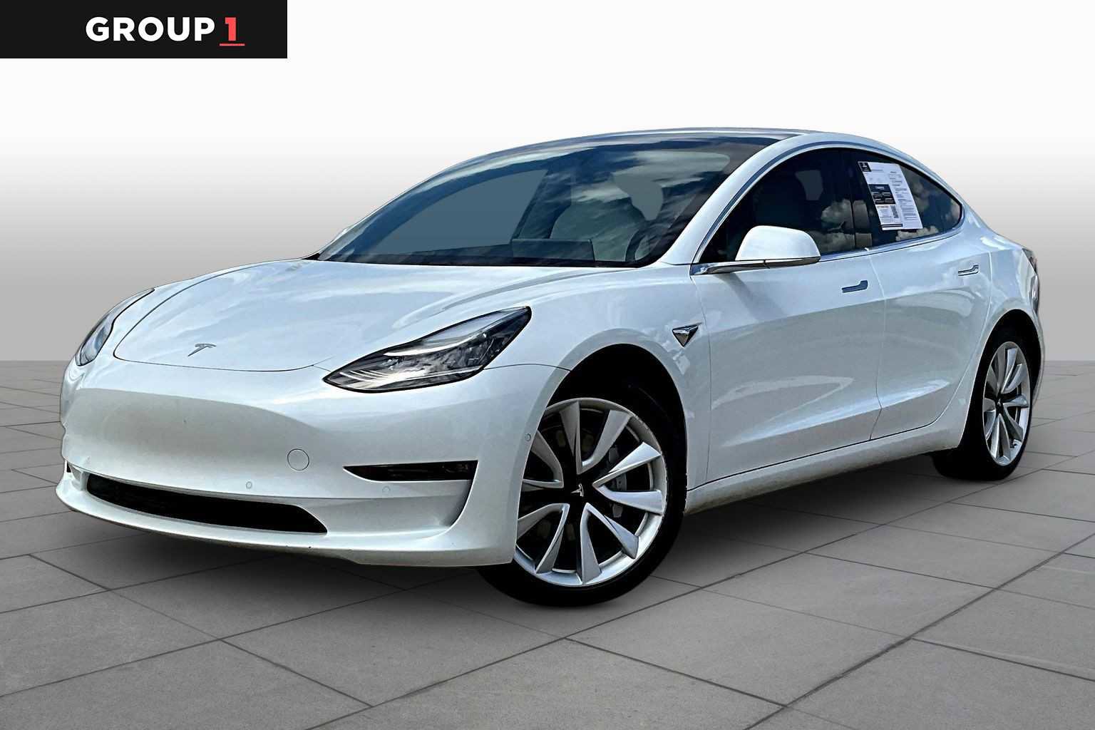 Used 2019 Tesla Model 3 Standard Range Plus image 1