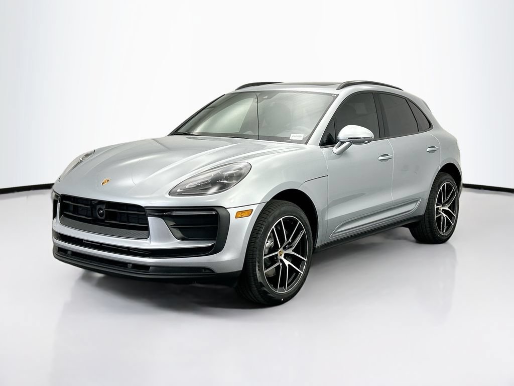 Used 2026 Porsche Macan AWD/4WD image 1