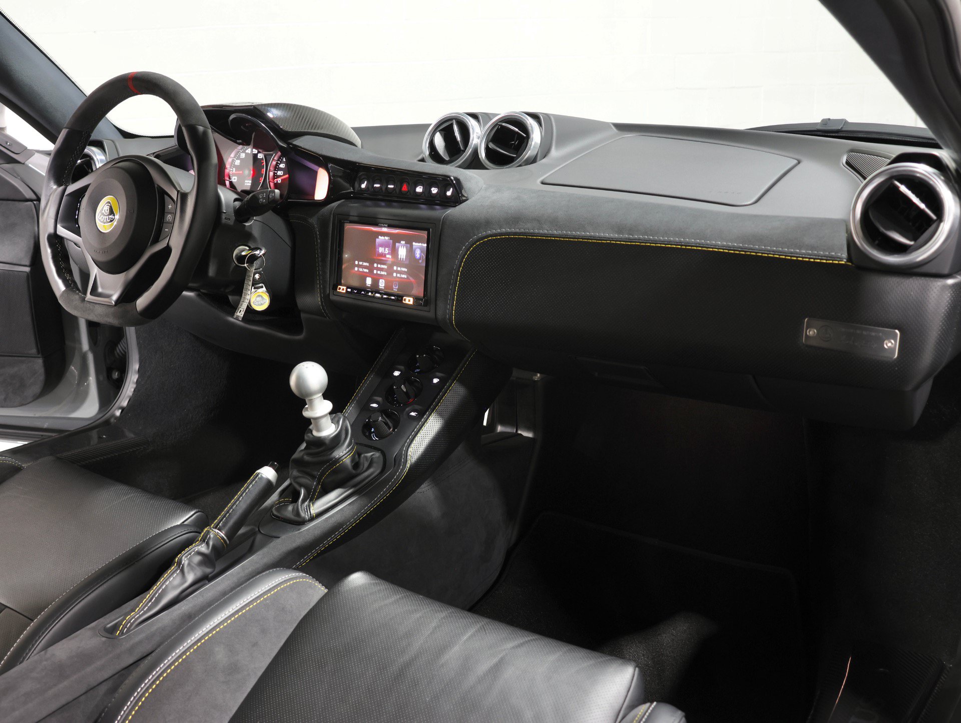 Used 2020 Lotus Evora RWD image 18