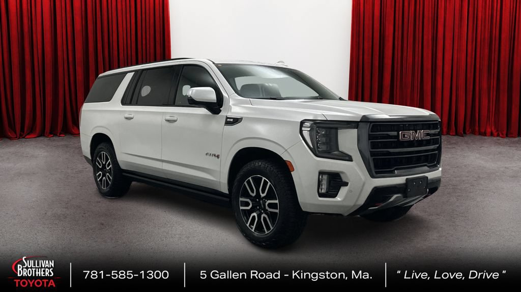 Used 2022 GMC Yukon XL AT4 AWD/4WD image 3