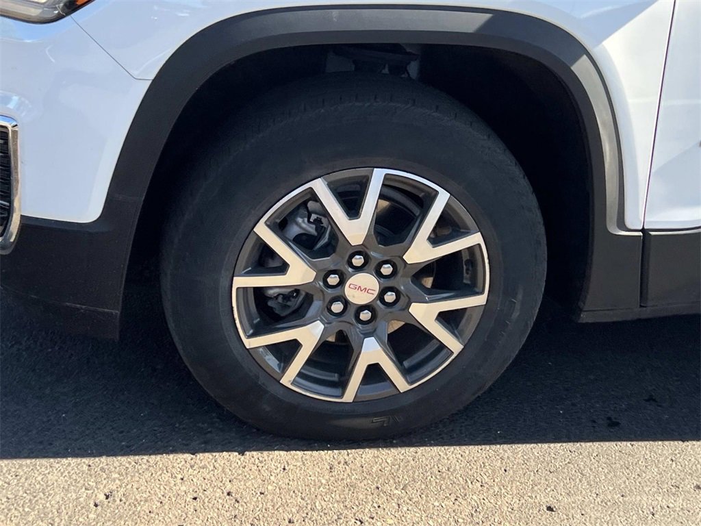 Certified 2023 GMC Acadia SLE w/ Driver Convenience Package image 9