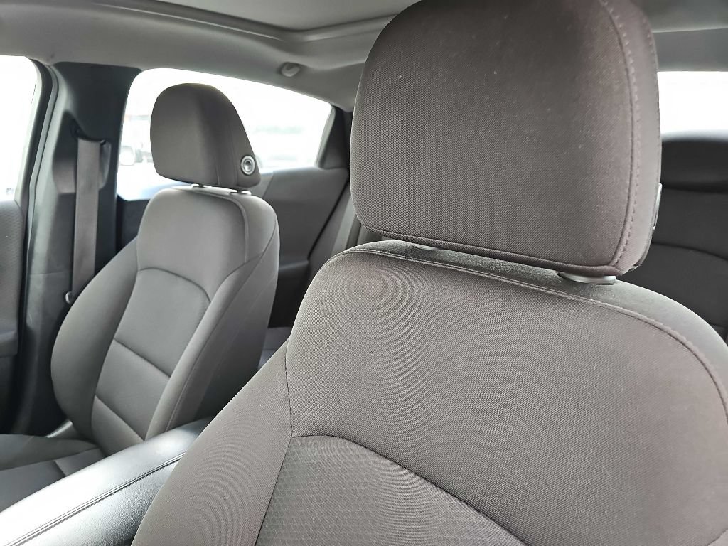 Used 2019 Chevrolet Malibu LT FWD image 23