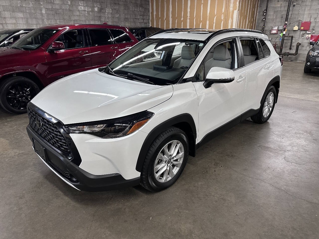 Used 2023 Toyota Corolla Cross LE w/ Moonroof Package