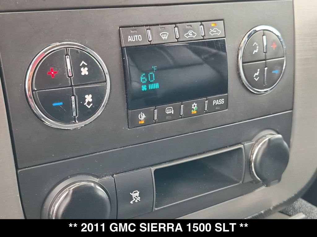 Used 2011 GMC Sierra 1500 SLT w/ All-Terrain Package AWD/4WD image 21