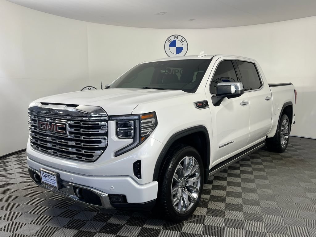 Used 2023 GMC Sierra 1500 Denali AWD/4WD image 3
