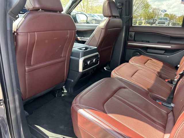 Used 2024 Ford Expedition Limited image 17