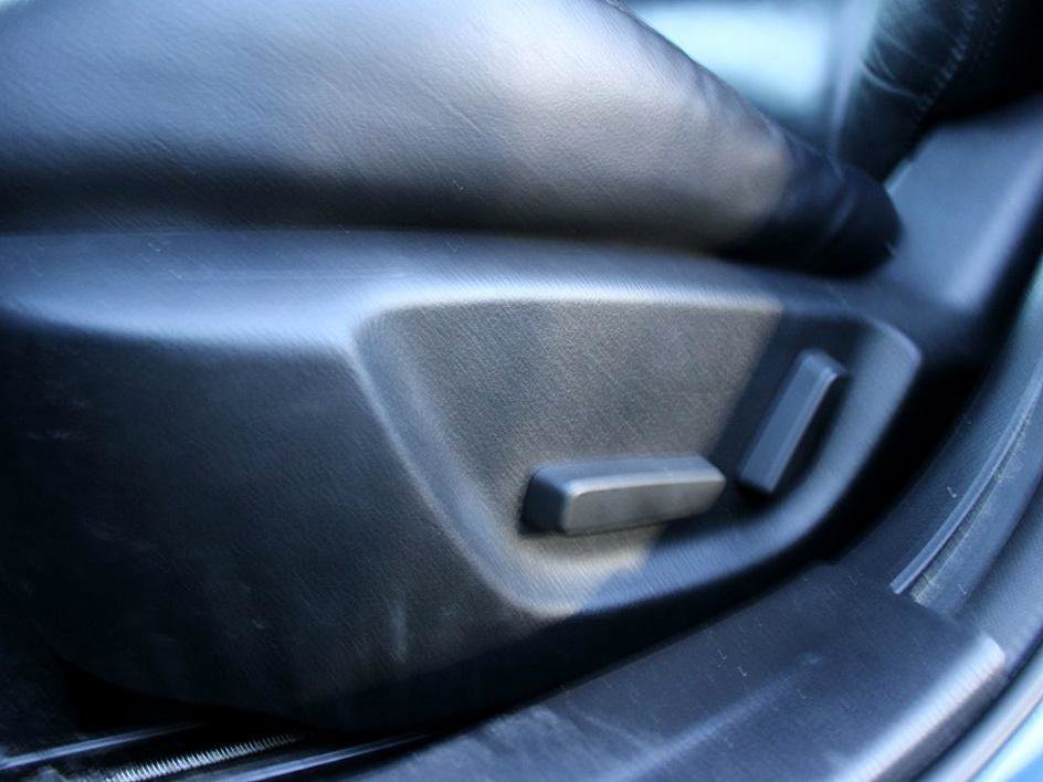 Used 2018 MAZDA MAZDA3 Touring image 11