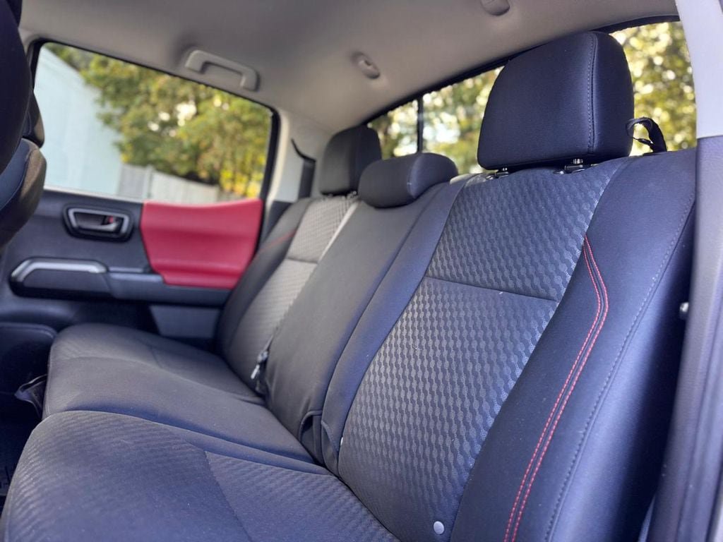 Used 2023 Toyota Tacoma SR5 AWD/4WD image 19