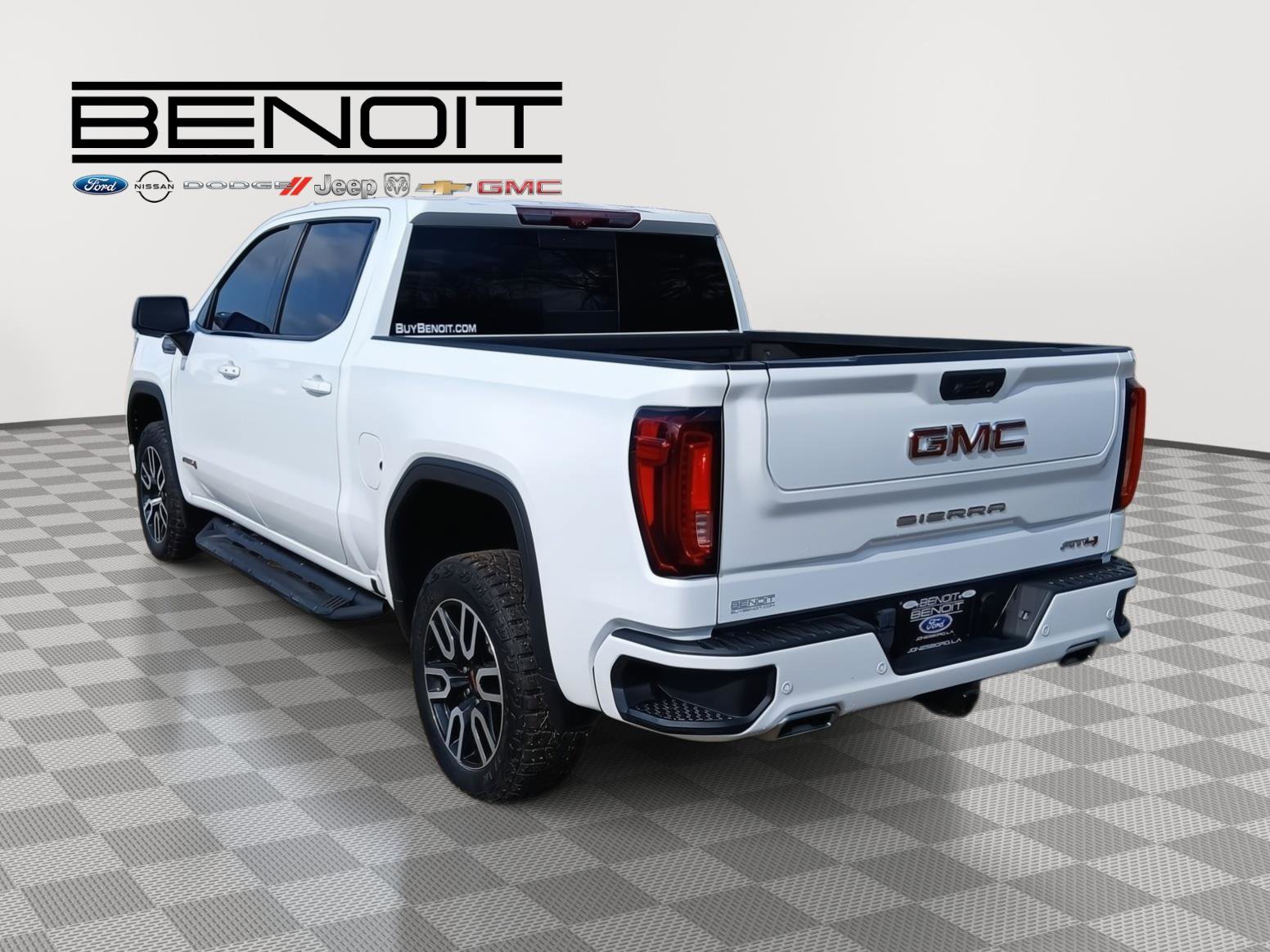 Used 2023 GMC Sierra 1500 AT4 w/ AT4 Premium Package image 7