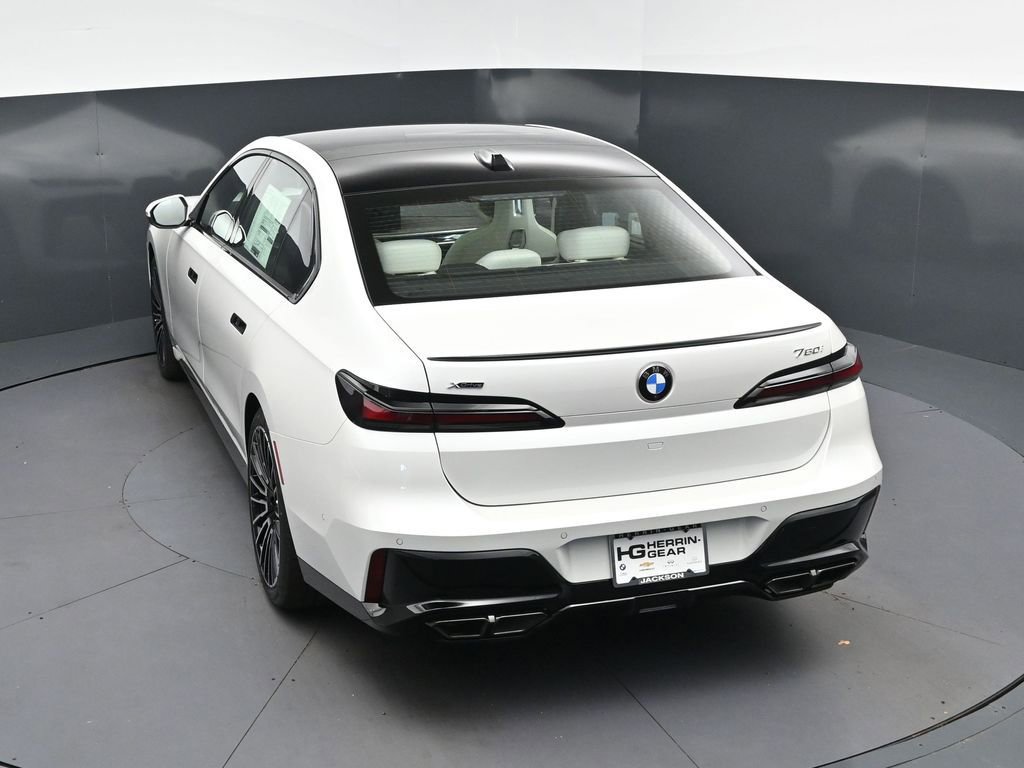 New 2026 BMW 760i xDrive w/ Executive Package AWD/4WD image 33