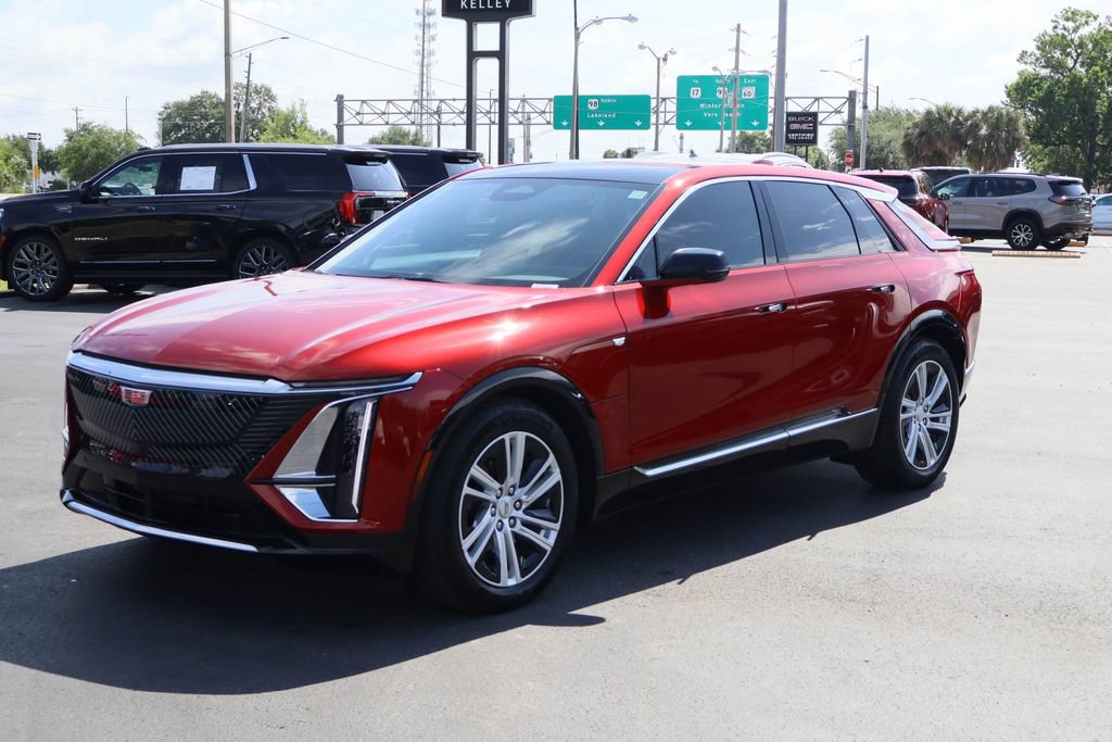 Certified 2024 Cadillac Lyriq Tech AWD/4WD image 5