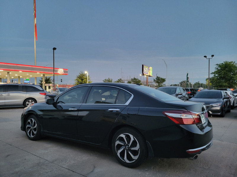 Used 2017 Honda Accord EX-L image 5