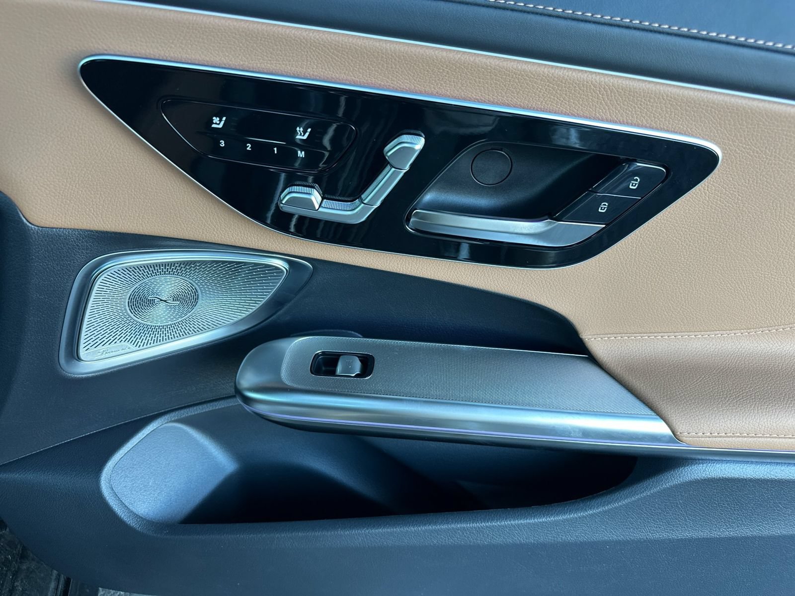New 2026 Mercedes-Benz CLE 300 4MATIC Coupe image 16