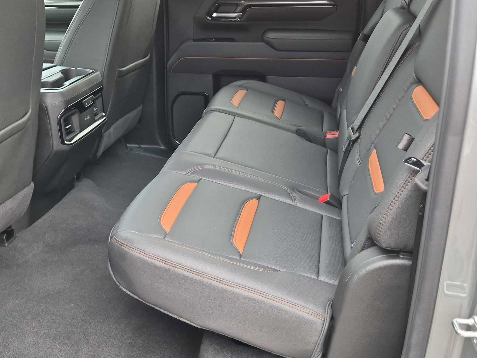 Used 2026 GMC Sierra 2500 AT4 w/ AT4 Premium Plus Package AWD/4WD image 21