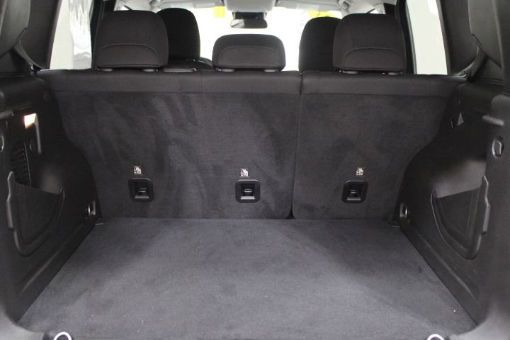 Used 2023 Jeep Renegade Latitude image 12