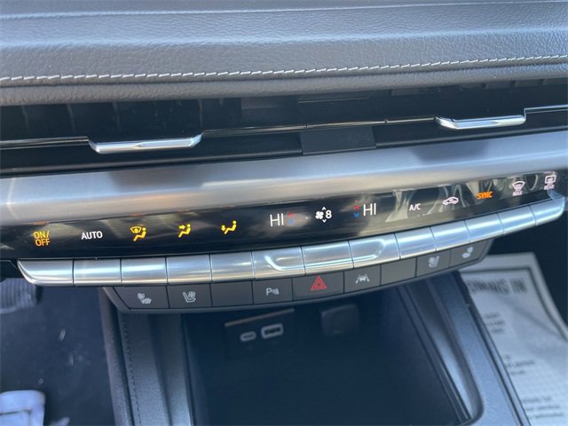 Used 2025 Cadillac XT4 Premium Luxury w/ Technology Package image 19
