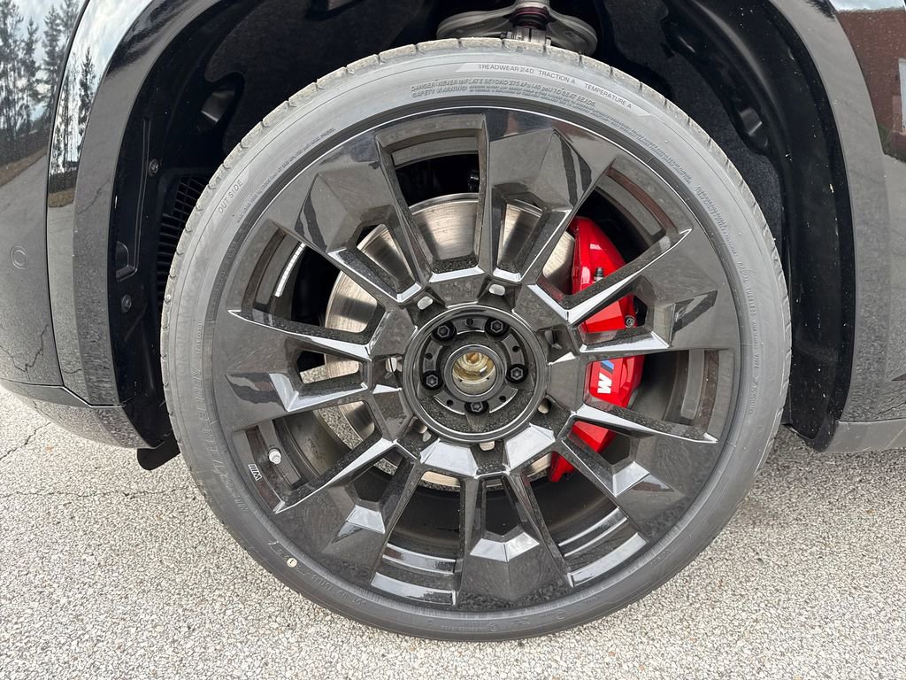 New 2026 BMW XM Label Red image 9