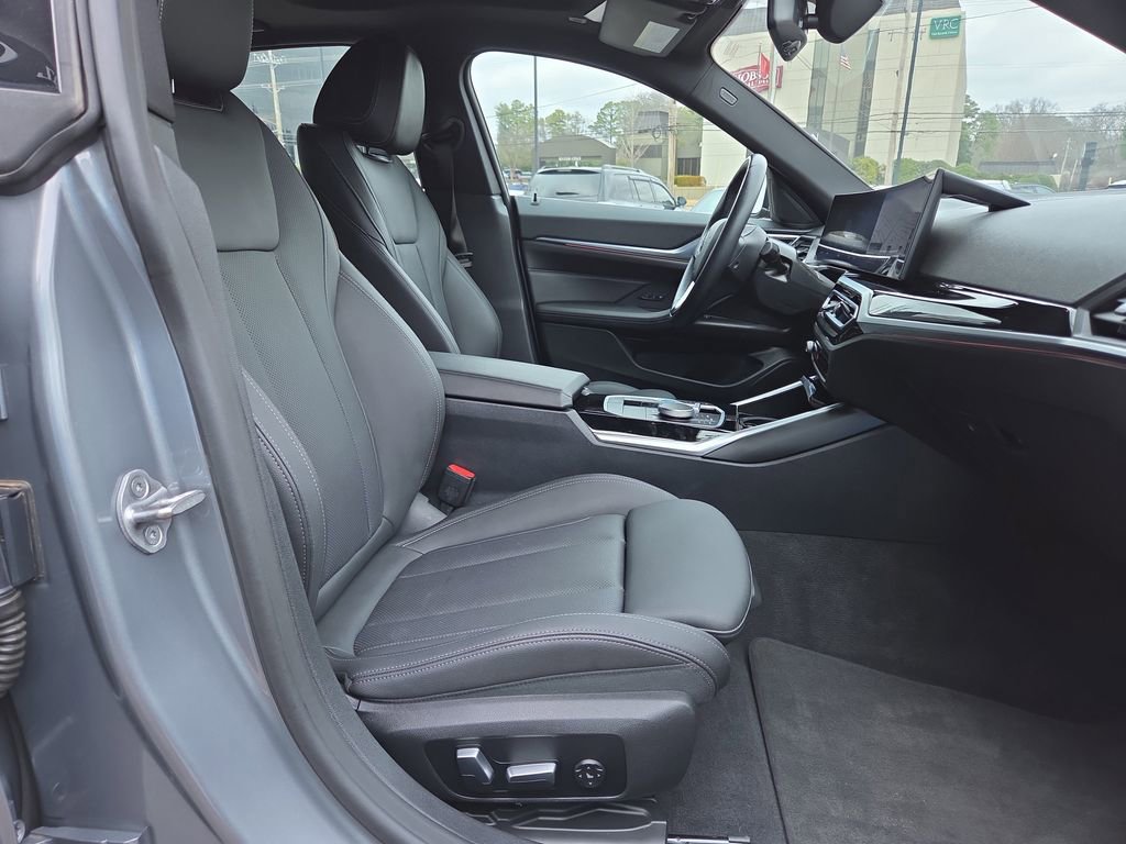 Used 2024 BMW i4 xDrive40i image 17