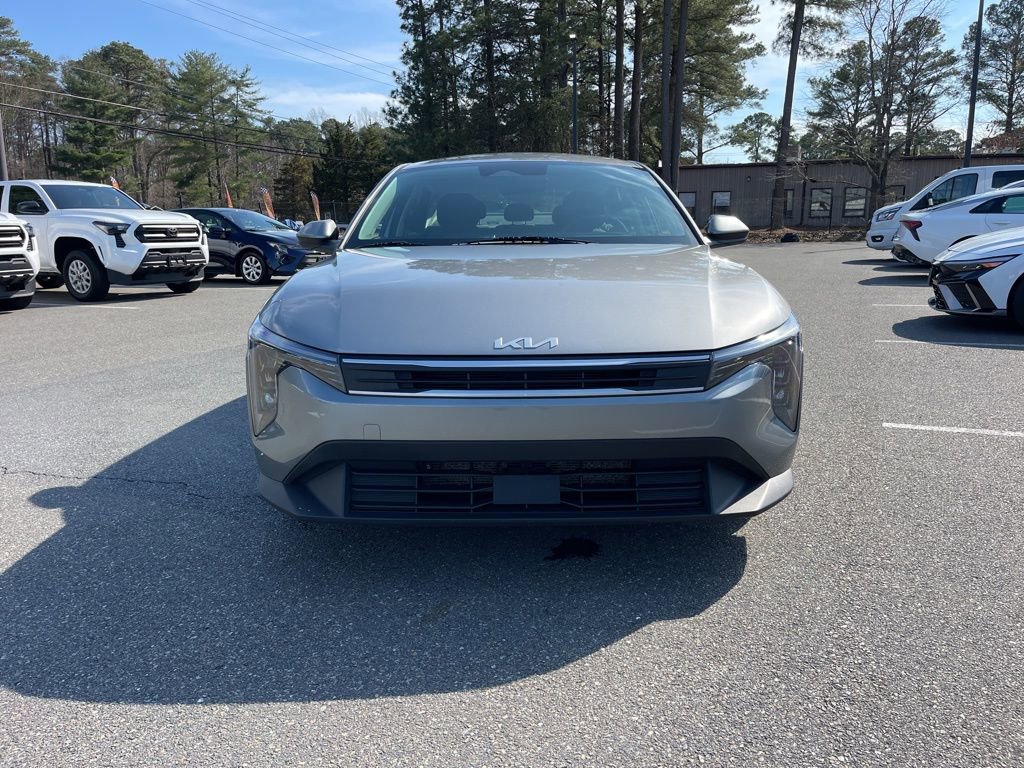 Used 2025 Kia K4 LXS image 3