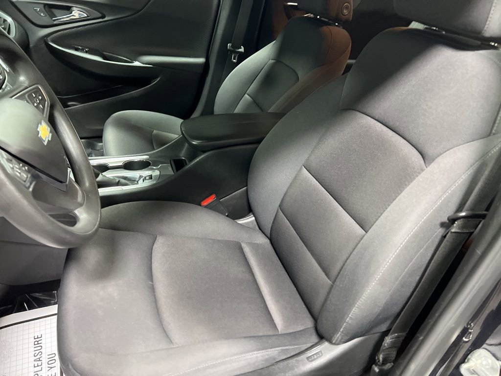 Used 2023 Chevrolet Malibu LT FWD image 21