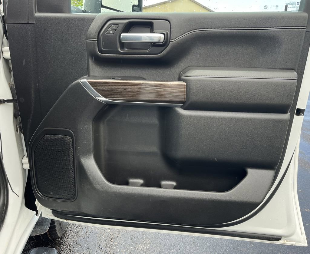 Used 2023 Chevrolet Silverado 2500 LT w/ Snow Plow Prep/Camper Package image 23