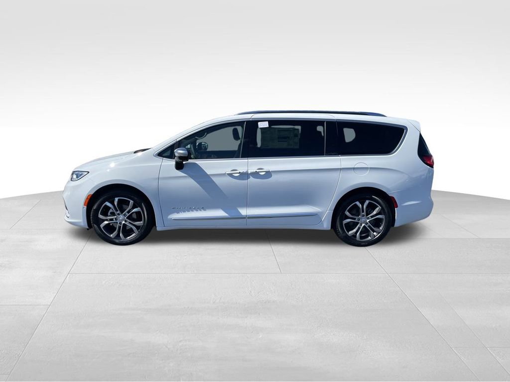 New 2026 Chrysler Pacifica Pinnacle image 5