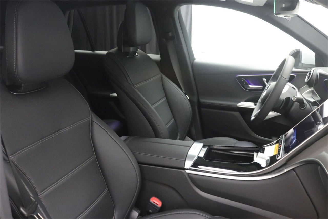 New 2026 Mercedes-Benz GLC 300 GLC 300 image 9