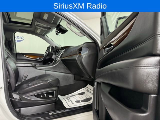 Used 2019 Cadillac Escalade Luxury image 20