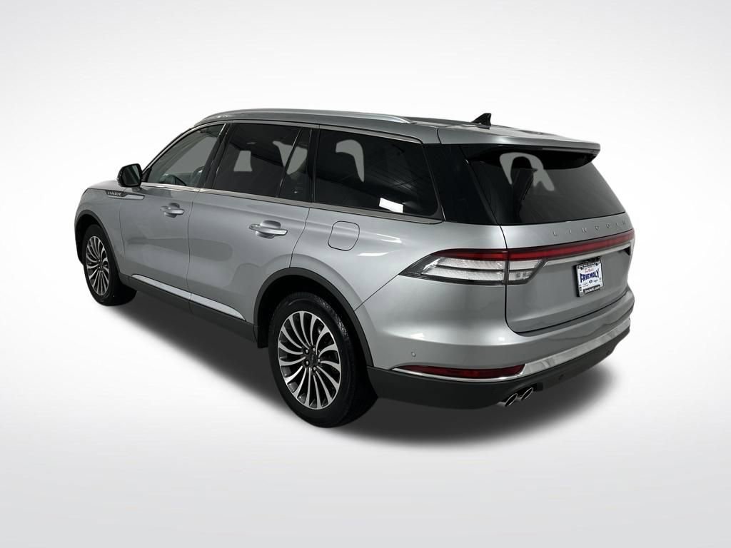Used 2023 Lincoln Aviator Reserve w/ Equipment Group 201A AWD/4WD image 3