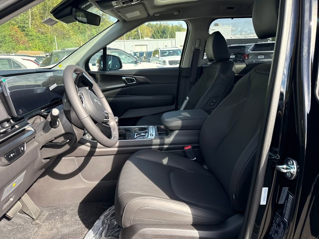 New 2026 Kia Carnival SX w/ SX Dark Edition Package image 9
