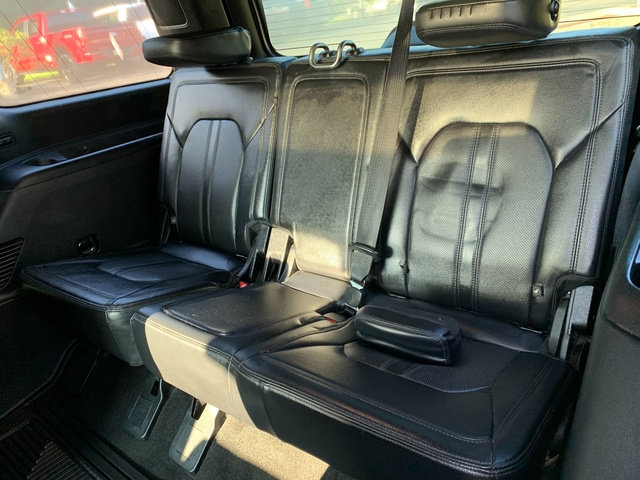 Used 2019 Ford Expedition Limited w/ Equipment Group 302A AWD/4WD image 22