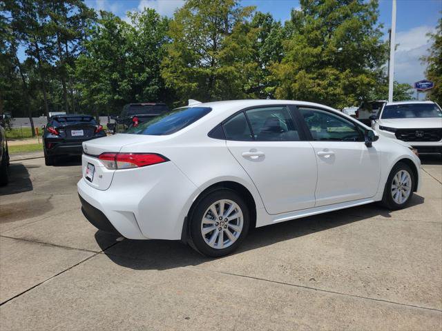 Certified 2026 Toyota Corolla LE w/ LE Premium Package FWD image 7