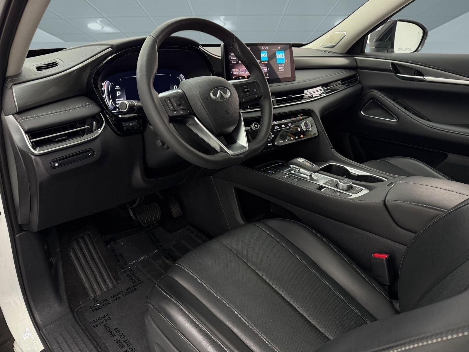 Used 2025 INFINITI QX60 Luxe FWD image 4