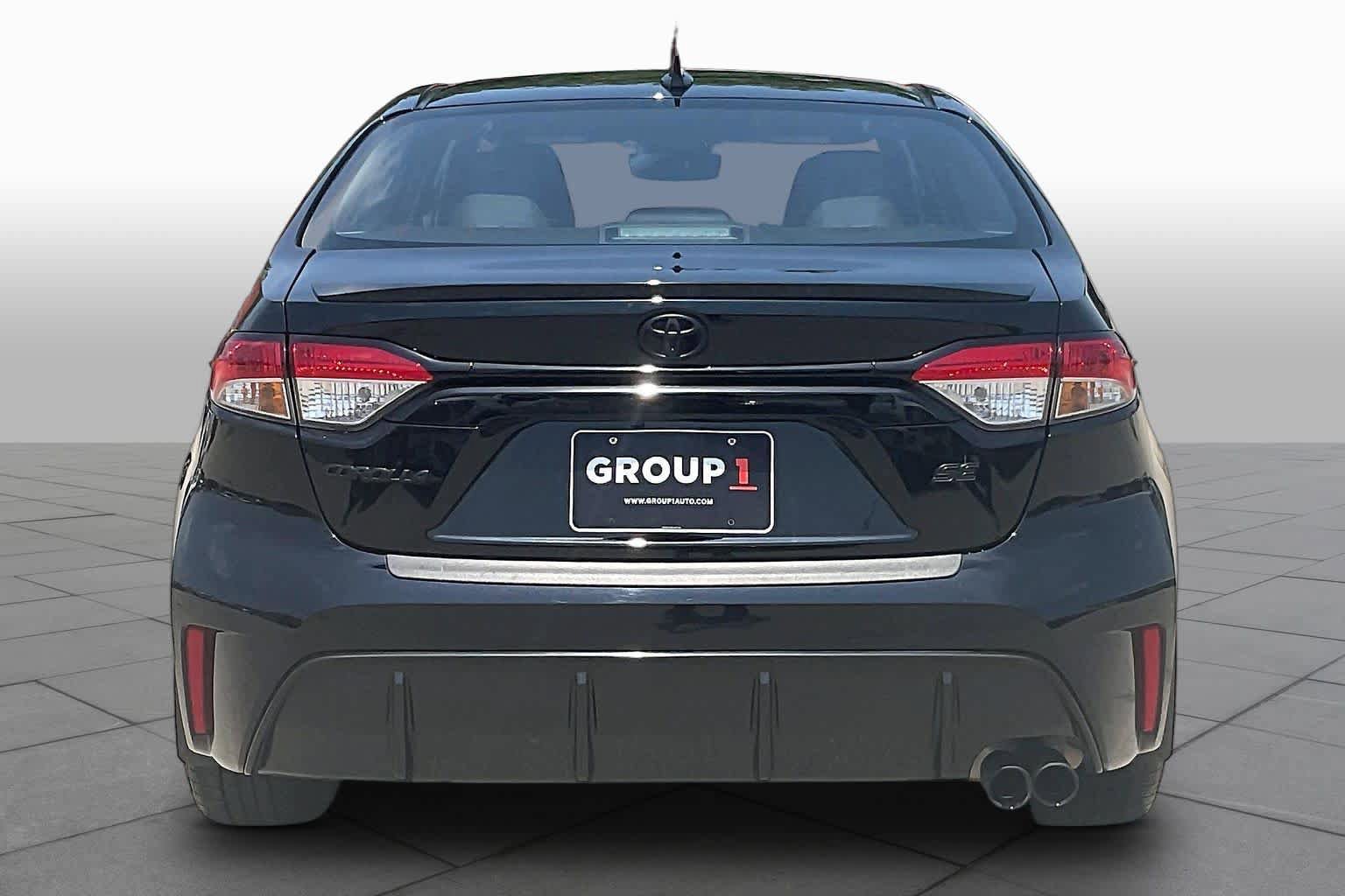 Used 2025 Toyota Corolla SE FWD image 5