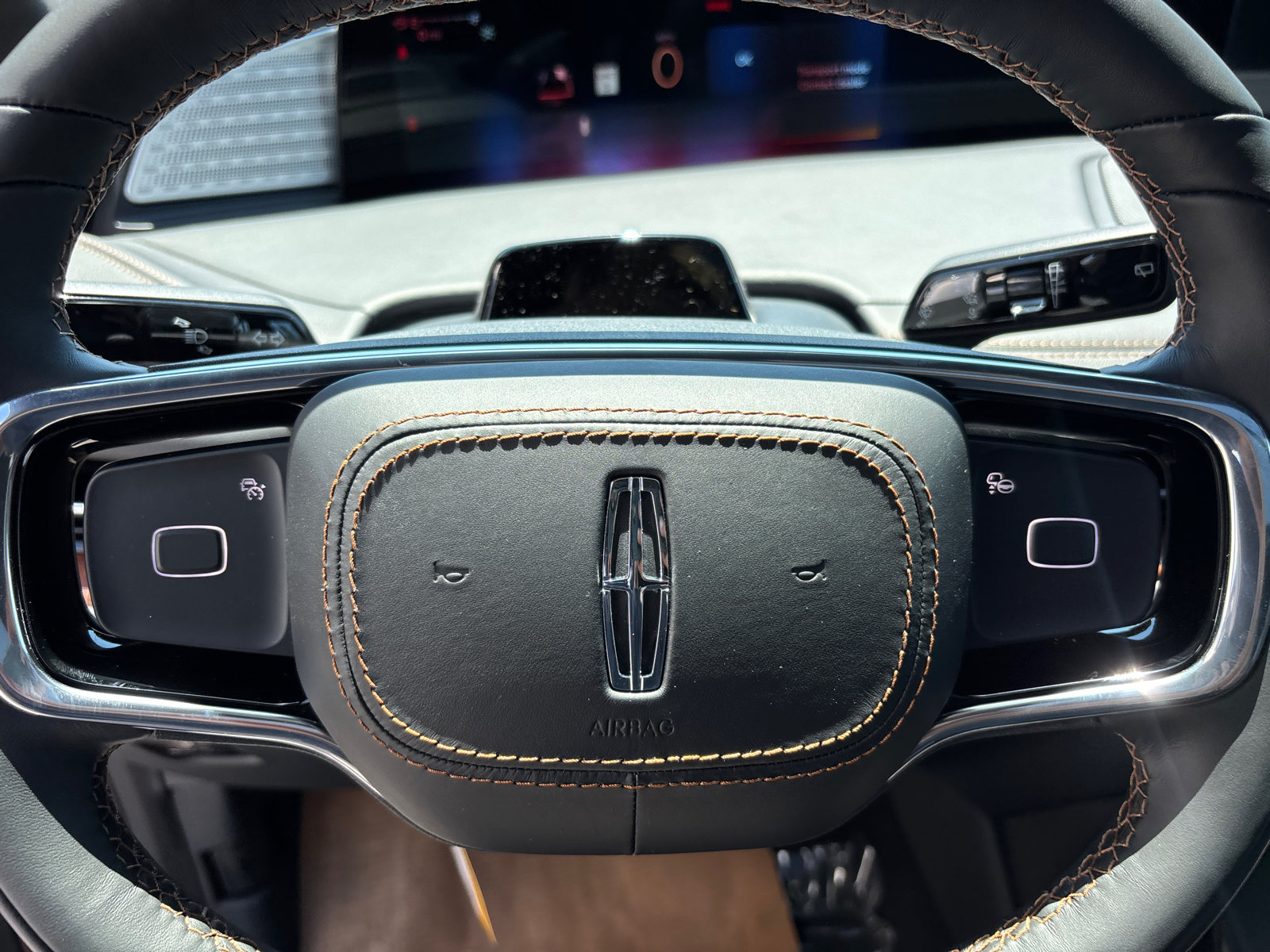 New 2026 Lincoln Navigator Black Label AWD/4WD image 15