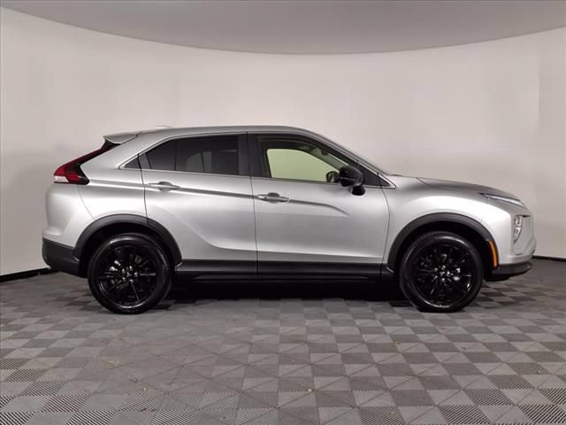 Used 2025 Mitsubishi Eclipse Cross LE AWD/4WD image 27