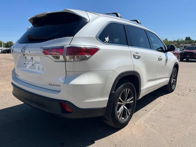 Used 2016 Toyota Highlander XLE AWD/4WD image 6