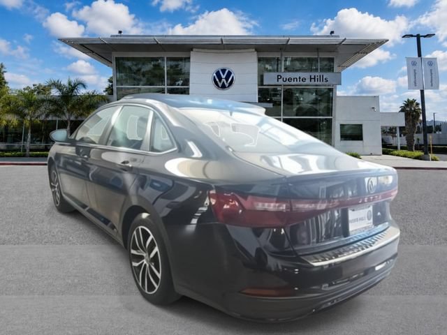 New 2025 Volkswagen Jetta SE FWD image 5