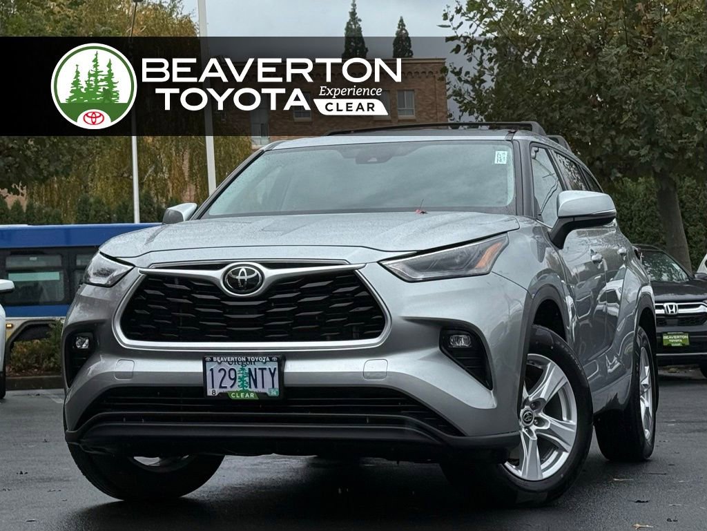 Certified 2022 Toyota Highlander LE