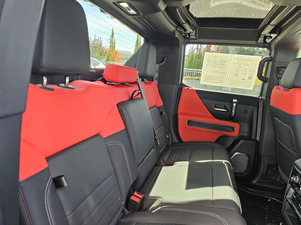 Used 2026 GMC Hummer EV 4x4 Crew Cab w/ Carbon Fiber Edition Package image 13