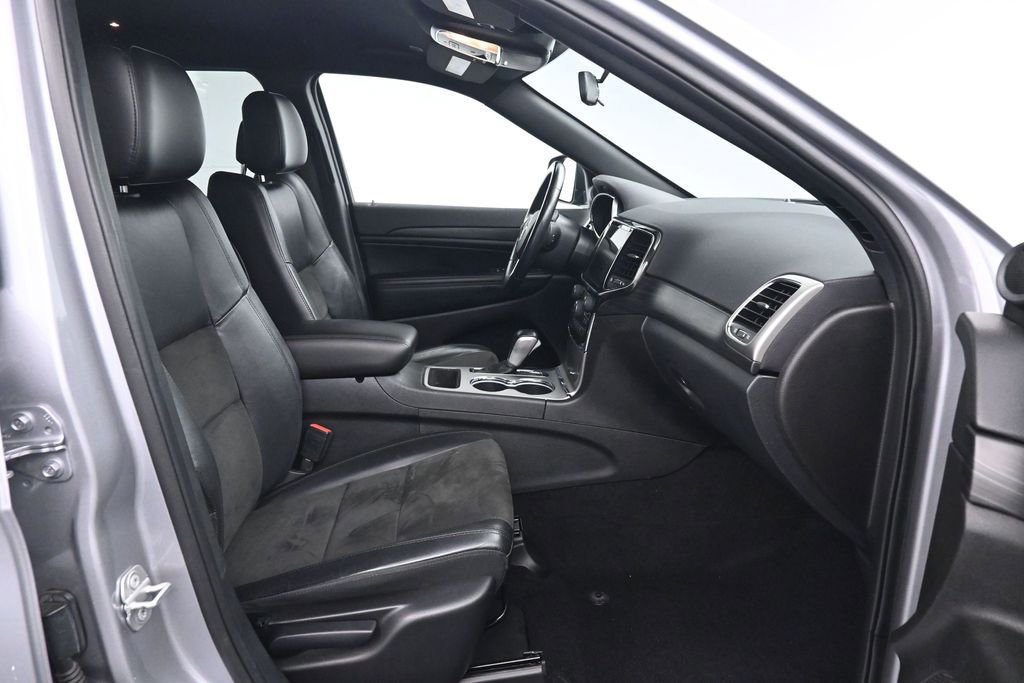 Used 2021 Jeep Grand Cherokee Laredo X AWD/4WD image 23