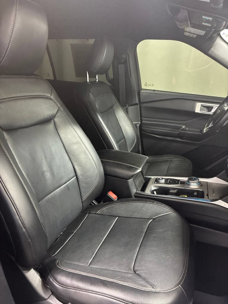 Used 2020 Ford Explorer Limited AWD/4WD image 32