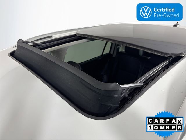 Certified 2022 Volkswagen Tiguan SE w/ Panoramic Sunroof Package image 22