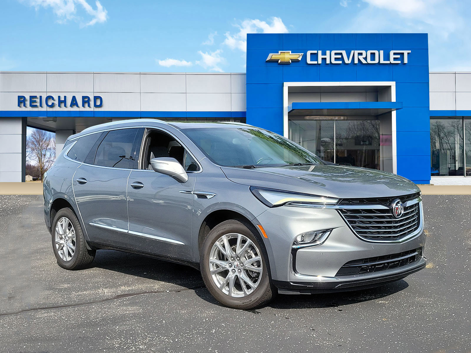 Used 2023 Buick Enclave Essence w/ Experience Buick Package image 1