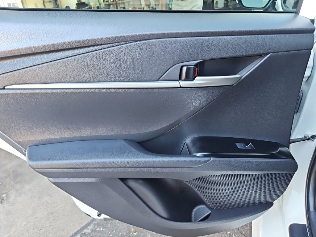 Used 2025 Toyota Camry LE FWD image 26